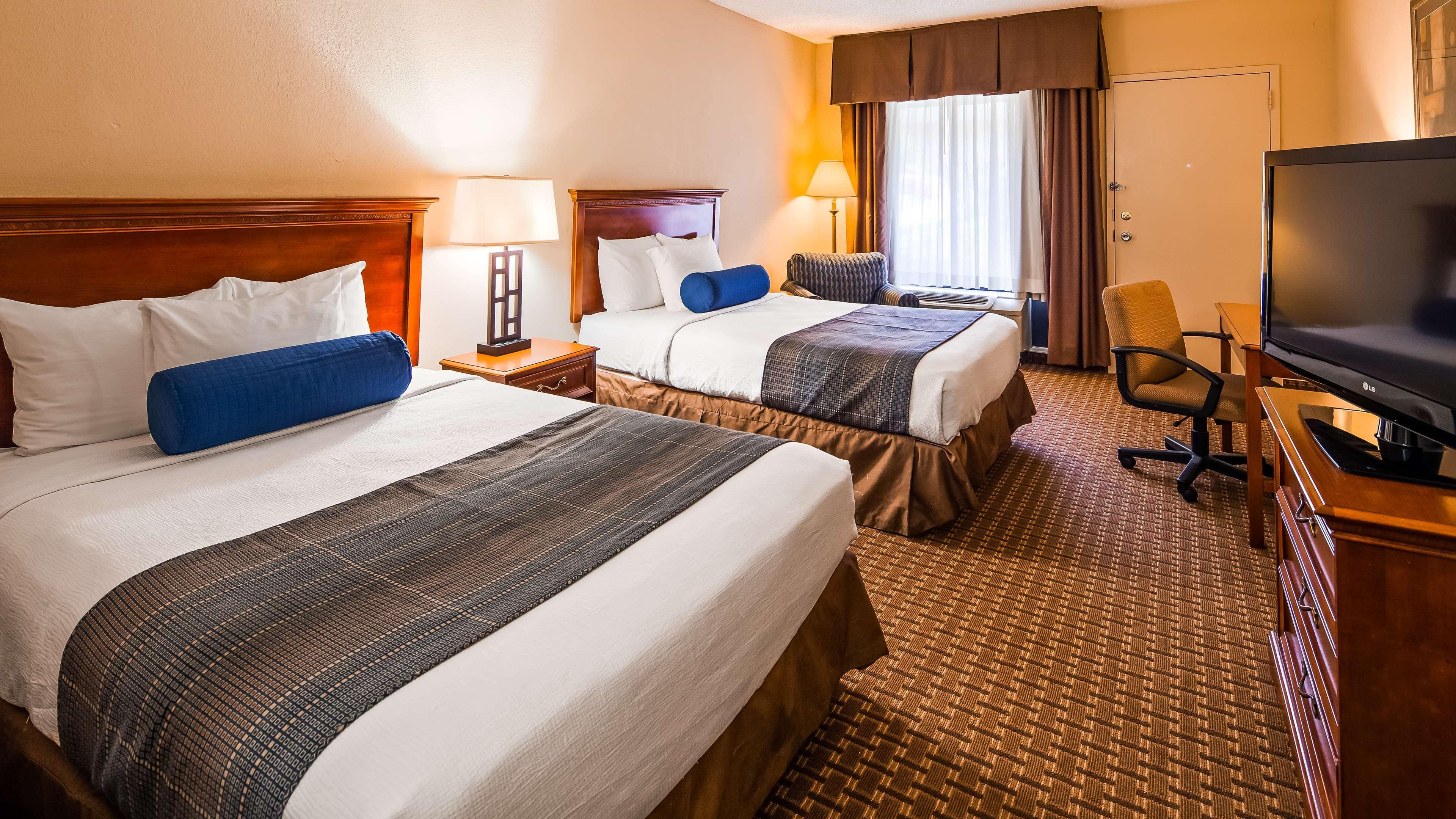 Best Western Plus Cary - Nc State Extérieur photo