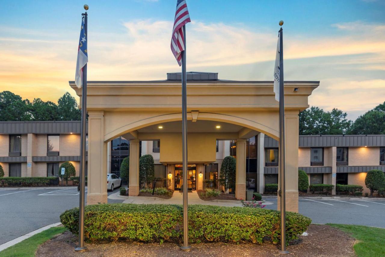 Best Western Plus Cary - Nc State Extérieur photo