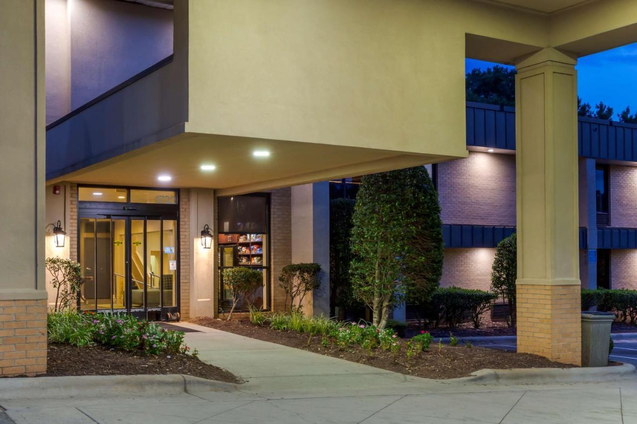 Best Western Plus Cary - Nc State Extérieur photo